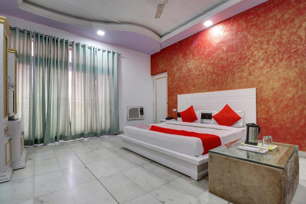 Канпур: Hotel Mandakini Palace