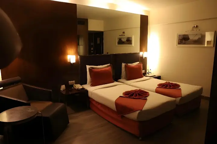 Пуна: St Laurn Koregaon Park Pune