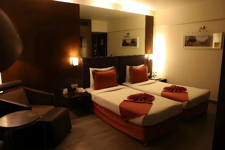 Пуна: St Laurn Koregaon Park Pune