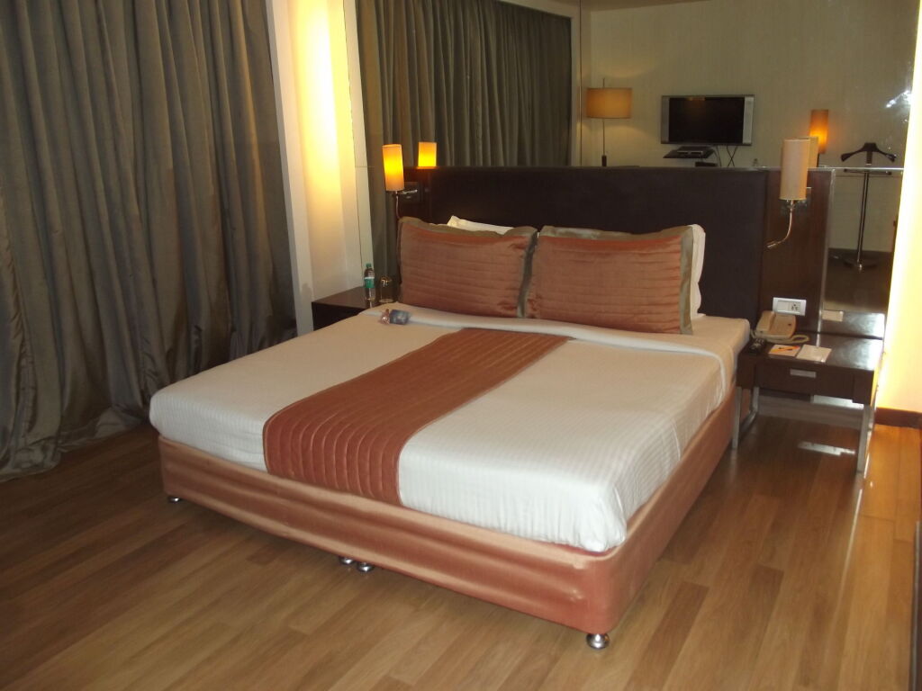 Пуна: St Laurn Koregaon Park Pune