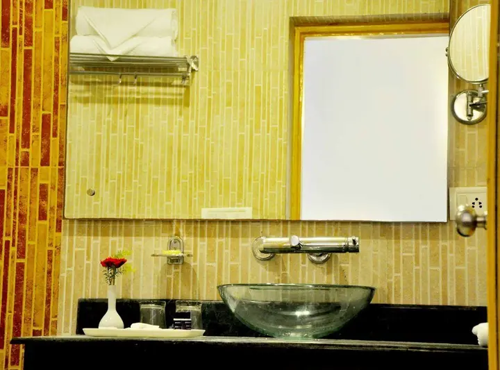 Наинитал: Country Inn Tarika Resort Jim Corbett