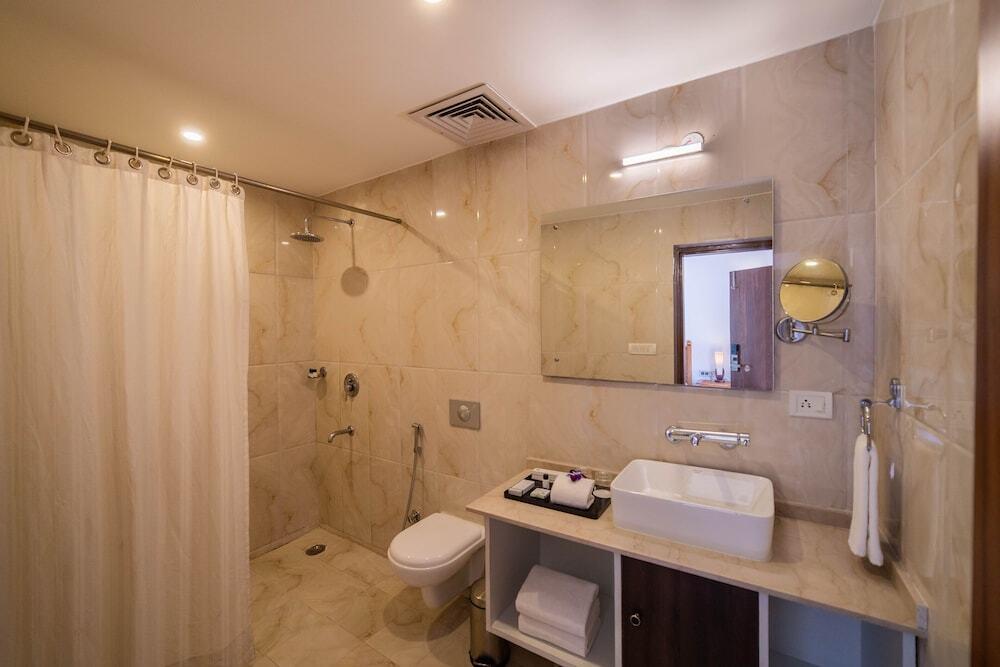 Наинитал: Country Inn Tarika Resort Jim Corbett