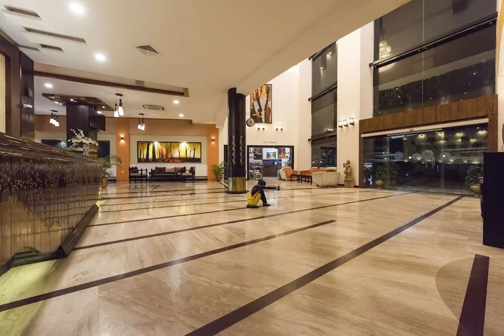Bilaspur: Hotel East Park
