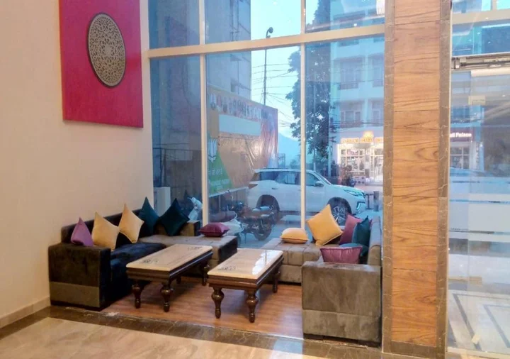 Катра: Clarks Inn Suites Katra