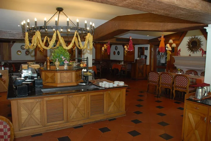 Ахмедабад: Cama Hotel