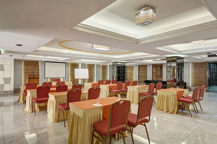 Ахмедабад: Cama Hotel
