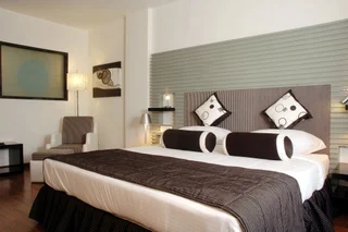 Ахмедабад: The Fern Residency Ahmedabad, Subhash Bridge, Series by Marriott