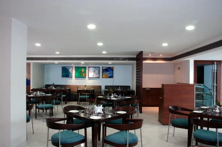 Ахмедабад: The Fern Residency Ahmedabad, Subhash Bridge, Series by Marriott