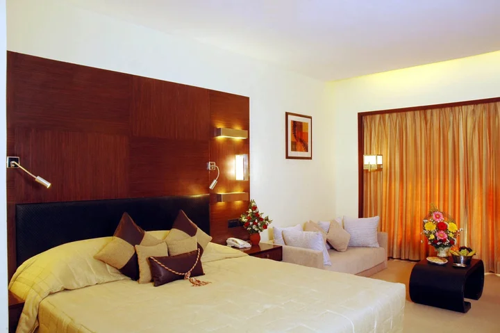 Ахмедабад: The Fern Residency Ahmedabad, Subhash Bridge, Series by Marriott