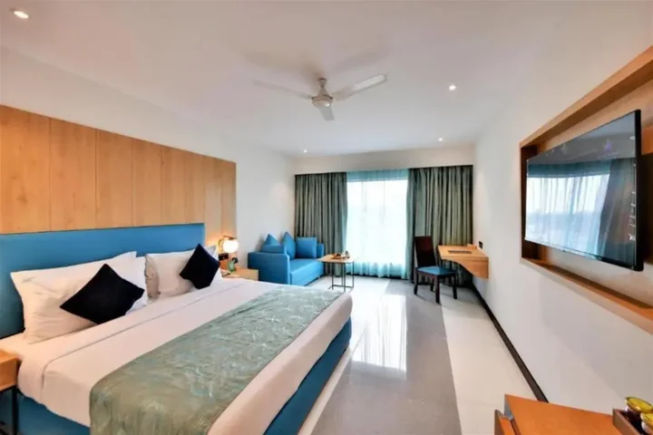 Ахмедабад: The Fern Residency Ahmedabad, Subhash Bridge, Series by Marriott