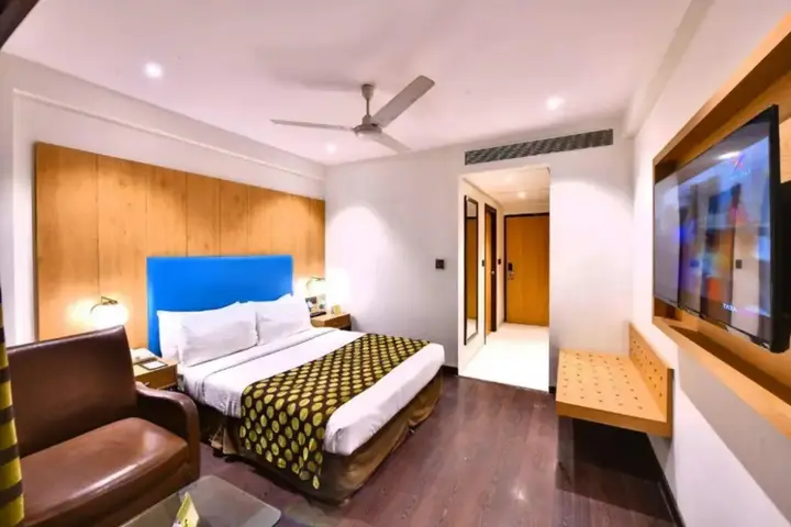 Ахмедабад: The Fern Residency Ahmedabad, Subhash Bridge, Series by Marriott