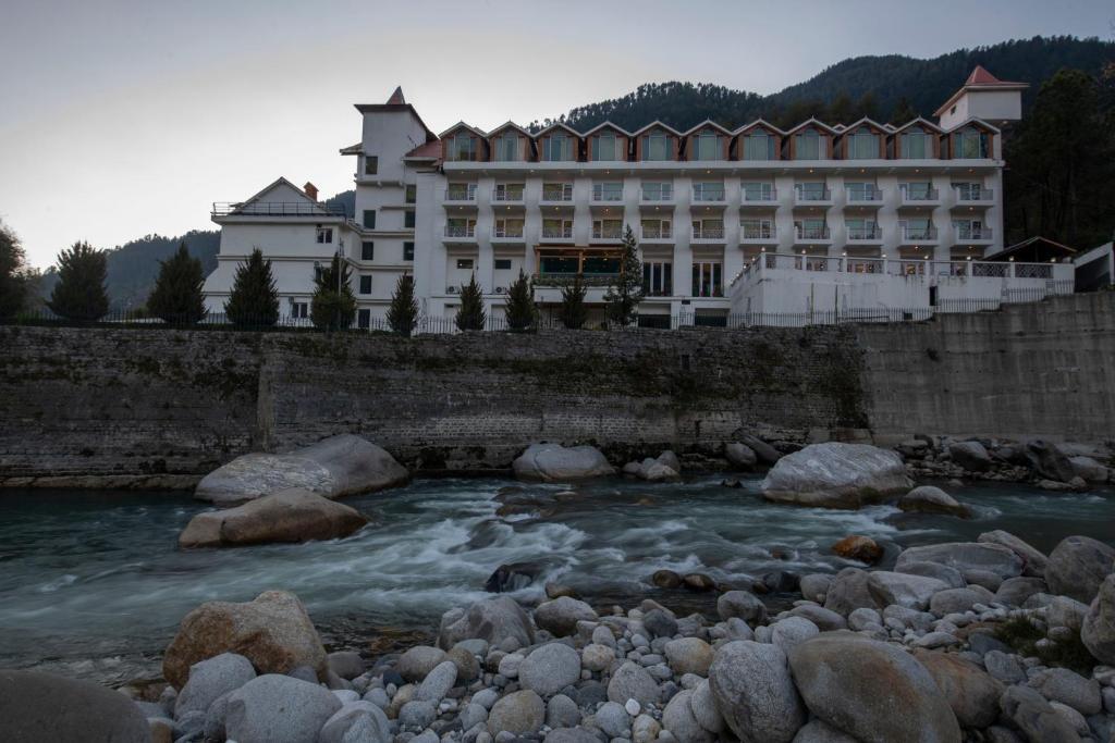 Манали: Citrus Manali Resort