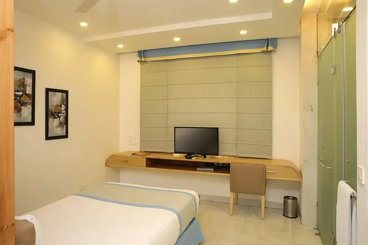 Гуруграм: Ahuja Residency, Dlf Phase II