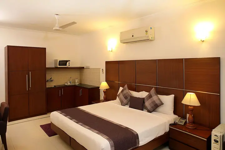 Гуруграм: Ahuja Residency, Dlf Phase II