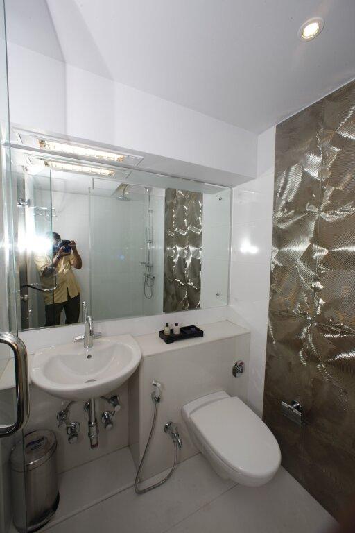 Пуна: AR Suites Fontana Bay