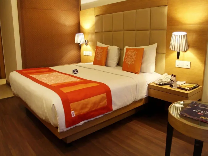 Фаридабад: K Hotel