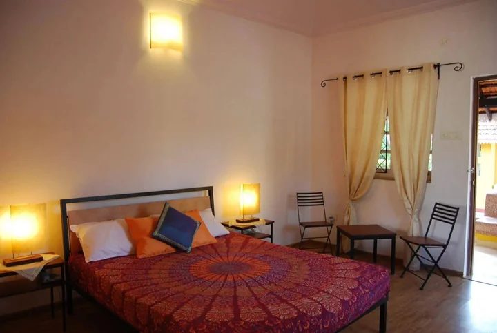 Анджуна: Granpa's Inn Hotel Bougainvillea