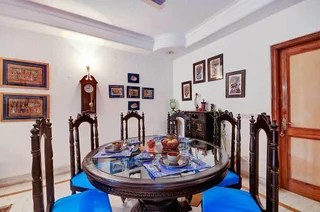 Нью-Дели: On The House - Bed and Breakfast