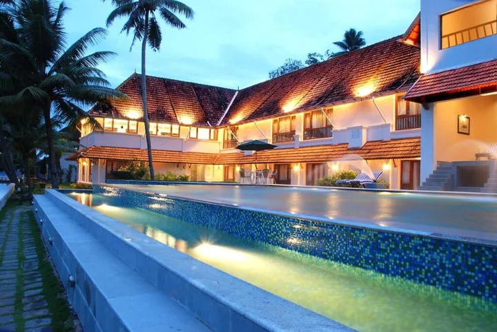 Мухамма: Lemon Tree Vembanad Lake Resort, Kerala