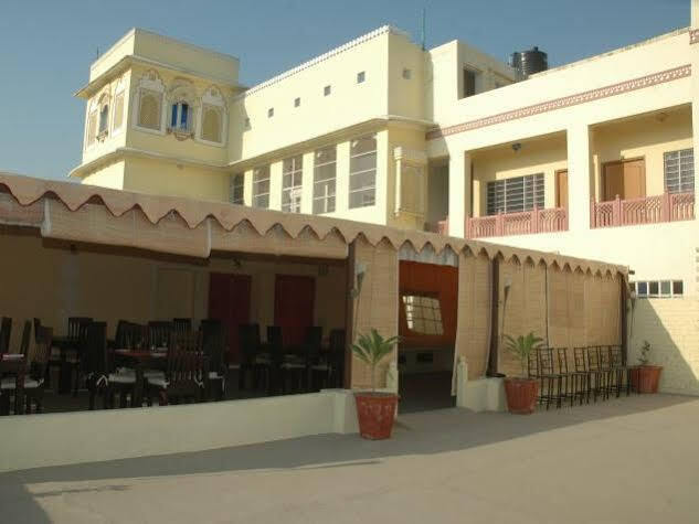 Джайпур: Mahar Haveli ( A Heritage Home )