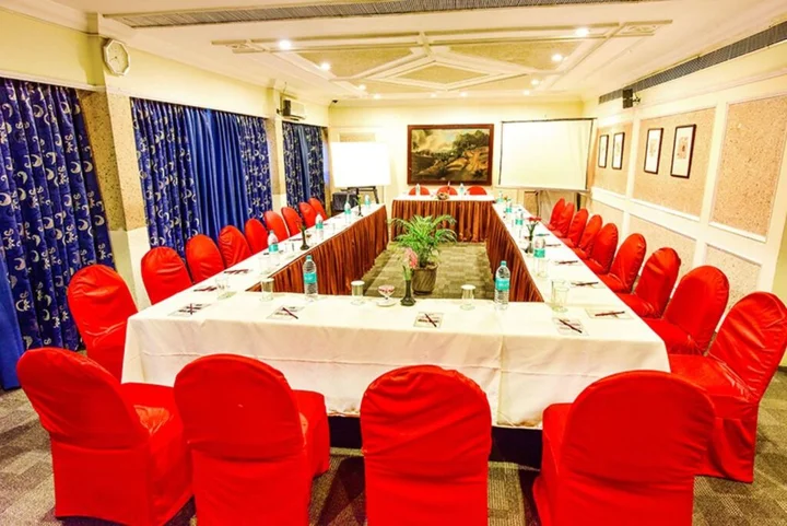 Бхубанешвар: Hotel Swosti Grand