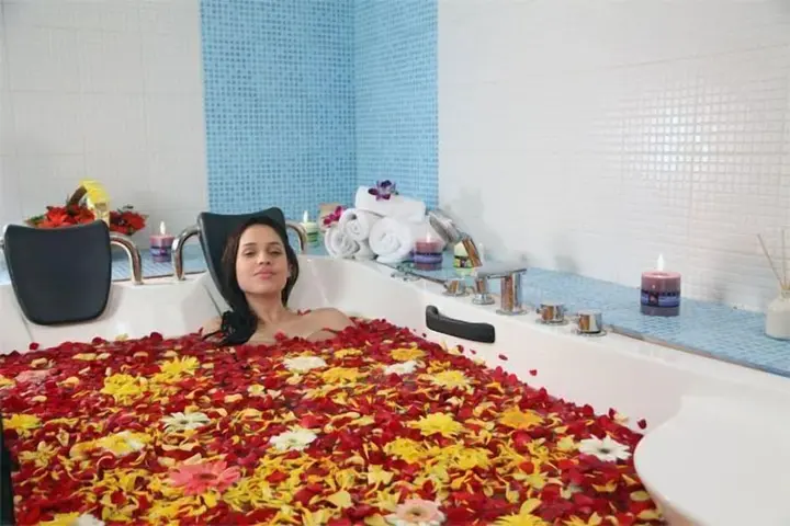 Тхане: United 21