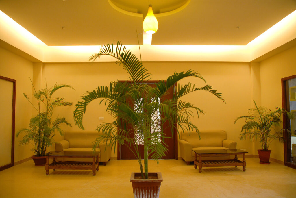 Кукас: Cambay Grand
