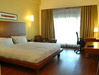 Кукас: Cambay Grand