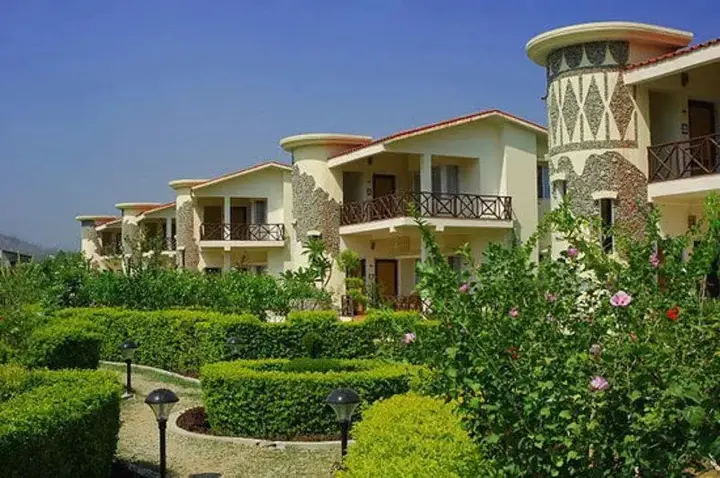 Наинитал: Mapple Leisure Resort Corbett