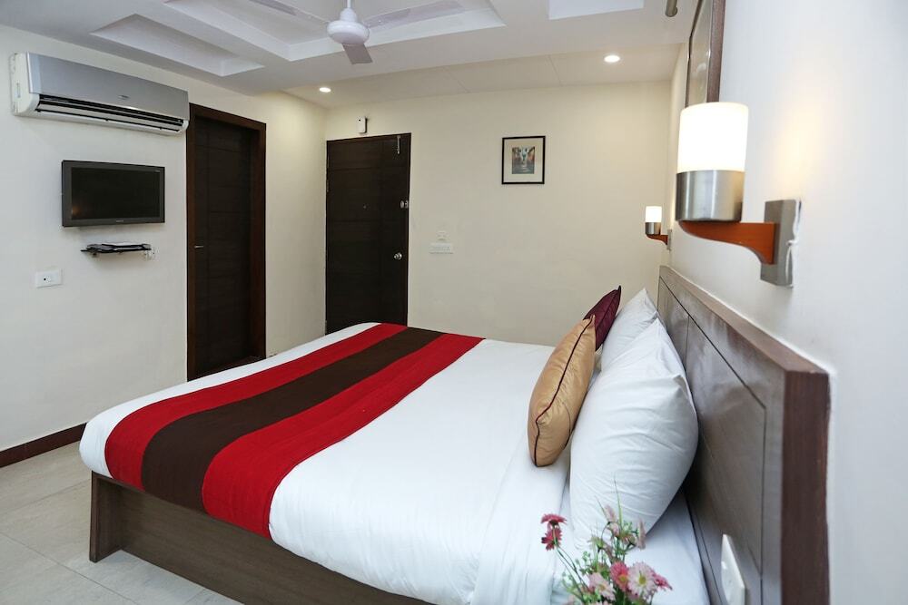 Агра: OYO 11577 Hotel Crystal Retreat