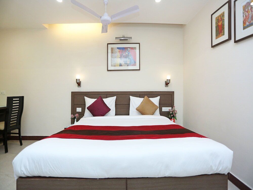 Агра: OYO 11577 Hotel Crystal Retreat