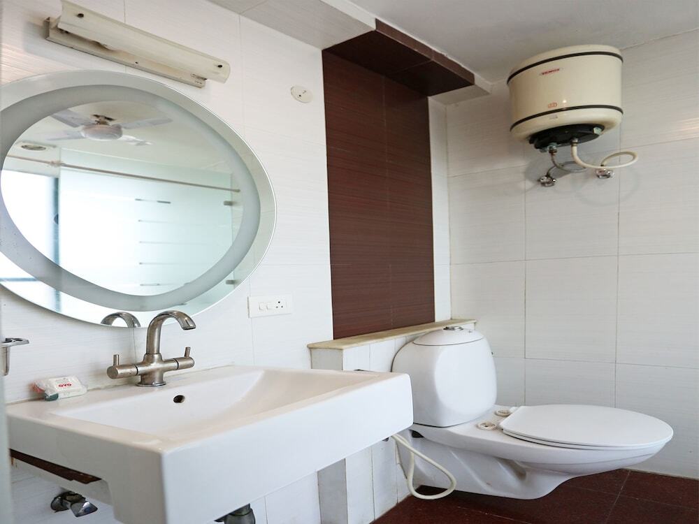 Агра: OYO 11577 Hotel Crystal Retreat