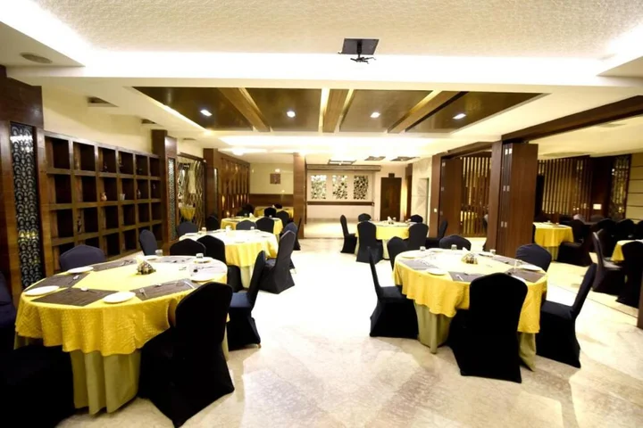 Агра: Crystal Inn