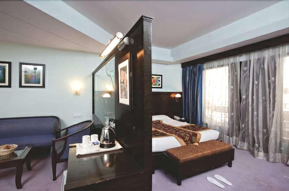 Манали: The River Crescent Resort