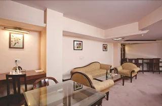 Манали: The River Crescent Resort