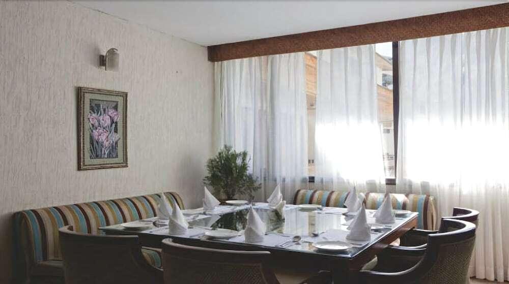 Манали: The River Crescent Resort