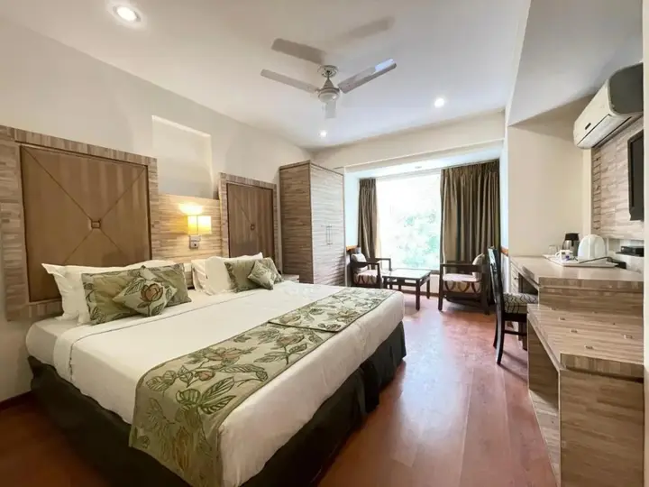 Агра: Surasena Regal Vista Agra