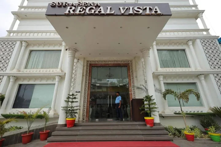Агра: Surasena Regal Vista Agra