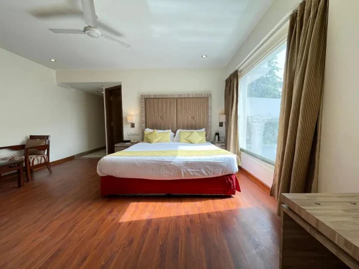 Агра: Surasena Regal Vista Agra