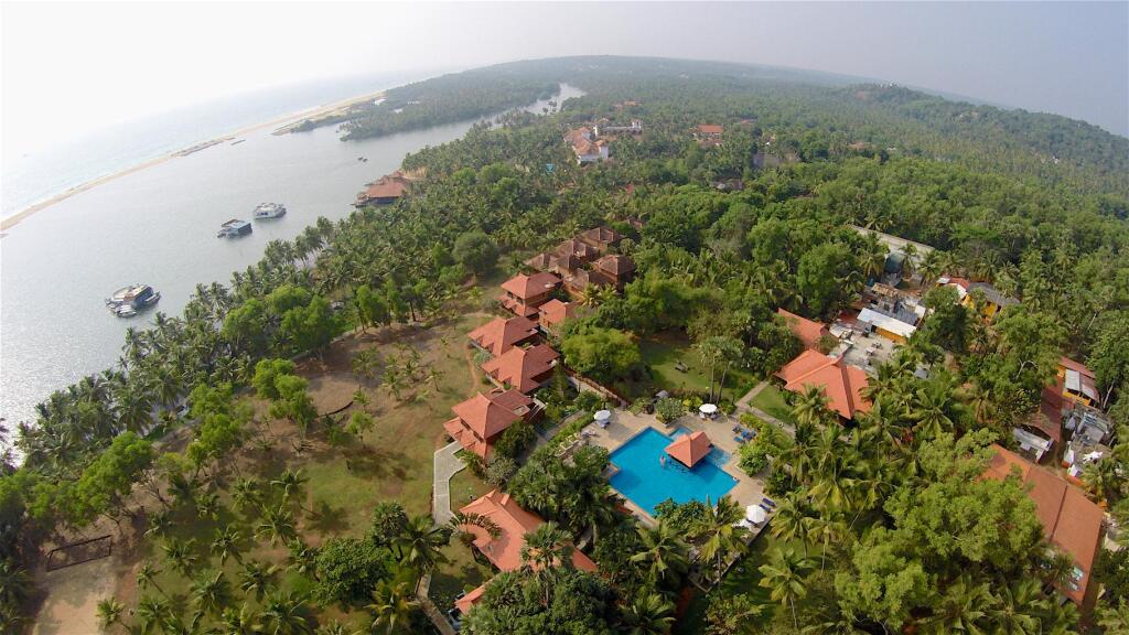 Пувар: Отель Poovar Island Resort