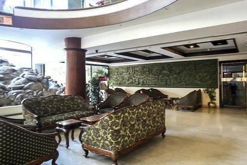 Коччи: The Woods Manor MG Road