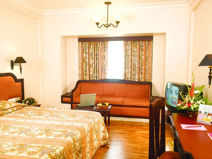 Коччи: The Woods Manor MG Road
