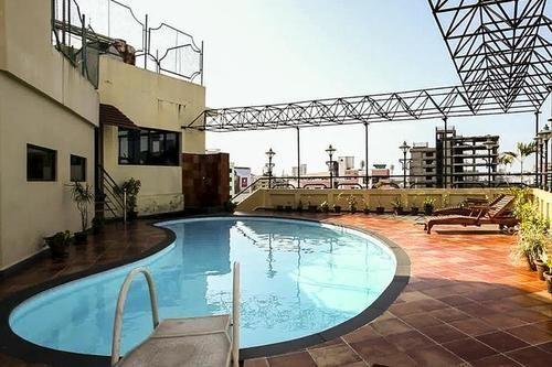 Коччи: The Woods Manor MG Road