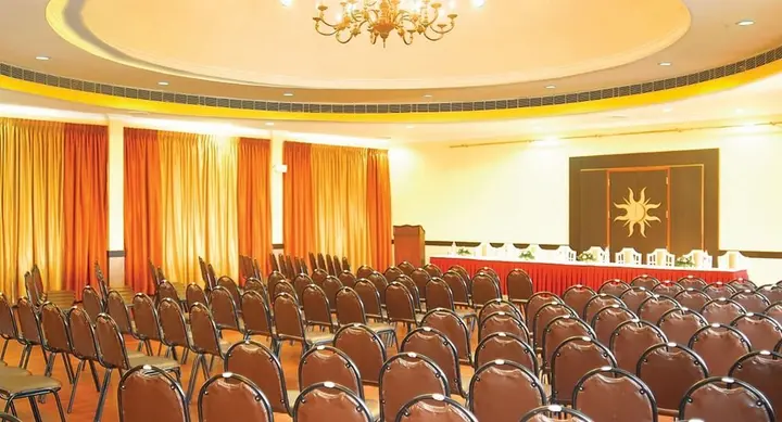 Коччи: The Woods Manor MG Road