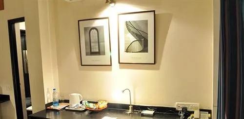 Бангалор: Sterling Suites - Langford Town