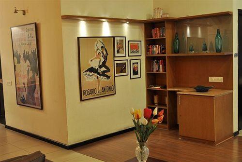 Бангалор: Sterling Suites - Langford Town