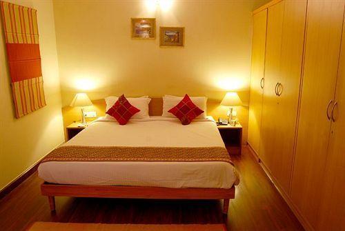 Бангалор: Sterling Suites - Langford Town