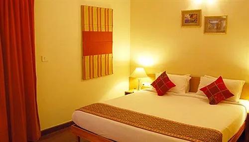 Бангалор: Sterling Suites - Langford Town