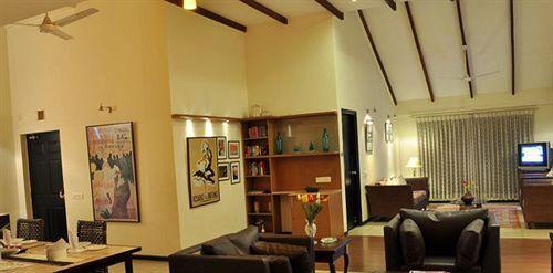 Бангалор: Sterling Suites - Langford Town