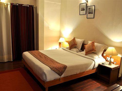 Бангалор: Sterling Suites - Langford Town